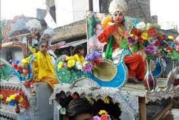 हमीरपुर में 400 साल पुराने कंस मेले 