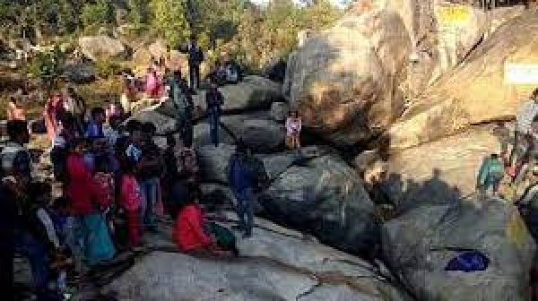  खूंटी जिले में रंगरोड़ी धाम का छटा निराली