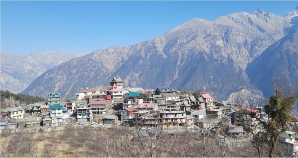 किन्नौर जिले का एक ऐतिहासिक, धार्मिक व प्रमुख पर्यटक स्थल:- कल्पा गाँव