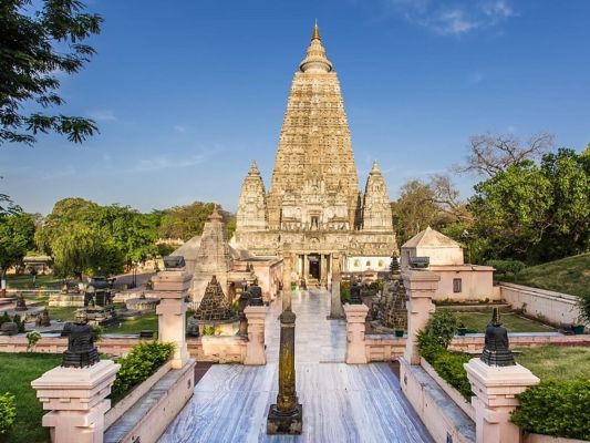बोधगया में महाबोधि मंदिर परिसर