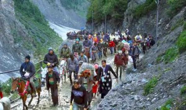 अमरनाथ यात्रा: कड़े सुरक्षा प्रबंधों के बीच 6537 तीर्थयात्रियों का पांचवां जत्था रवाना