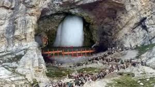अमरनाथ यात्राः 4,400 से अधिक श्रद्धालुओं का 15वां जत्था जम्मू से रवाना
