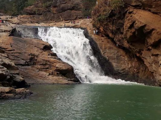 पिकनिक का मौसम आते ही खिलने लगे हैं खूंटी के ग्रामीणों के चेहरे 