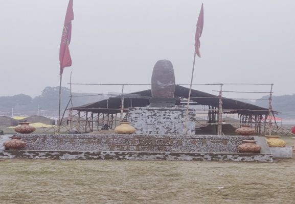 कुम्भनगरी में 21 फीट ऊंचे मचान से भक्त करेंगे श्री अच्युतेश्वर महादेव का रूद्राभिषेक