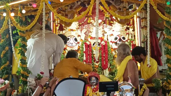  काशी में तीन दिवसीय रथयात्रा मेले की शुरूआत, भगवान जगन्नाथ की अलौकिक छवि देख श्रद्धालु निहाल