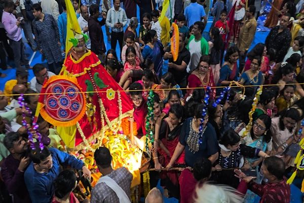 यूएई में भव्य जगन्नाथ रथ यात्रा: सात अमीरातों से श्रद्धालुओं की भागीदारी, ओडिया संस्कृति की चमक