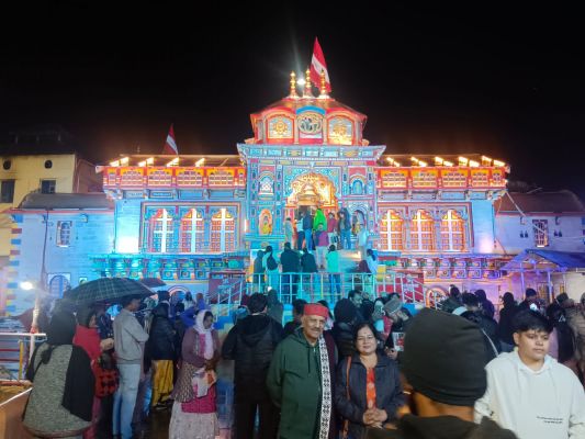 केदारनाथ के 23 और बदरीनाथ धाम के 25 नवंबर को बंद होंगे कपाट