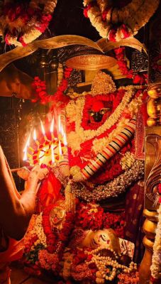 नवरात्र चतुर्थी पर विंध्यधाम में आस्था का सैलाब, 09 लाख भक्तों ने किए दर्शन